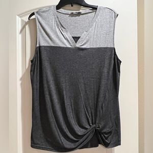 Vivilli Two Toned Gray V Neck Sleeveless Side Twist Yoga Tank